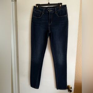 Levi’s High Rise Skinny jean, size 30